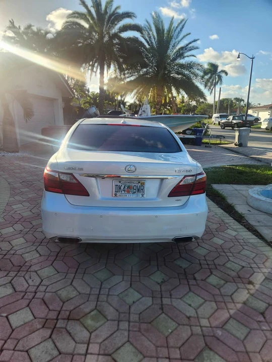 2011 Lexus LS 4th Gen - Image 3 of 5