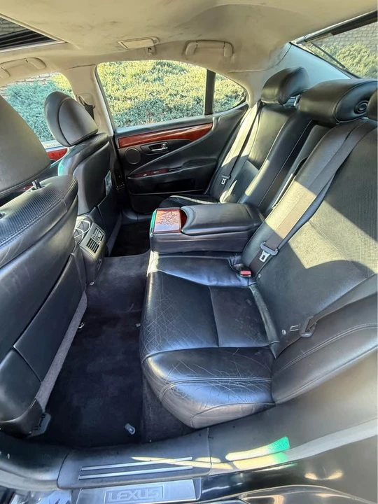 2011 Lexus LS 4th Gen - Image 7 of 11