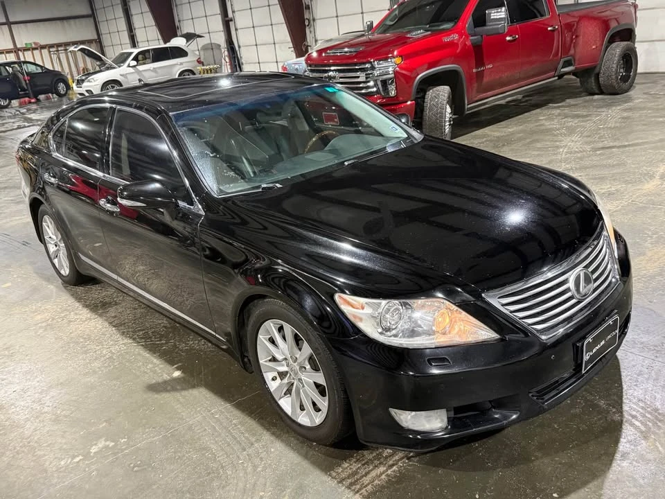 2011 Lexus LS 4th Gen - Image 15 of 16