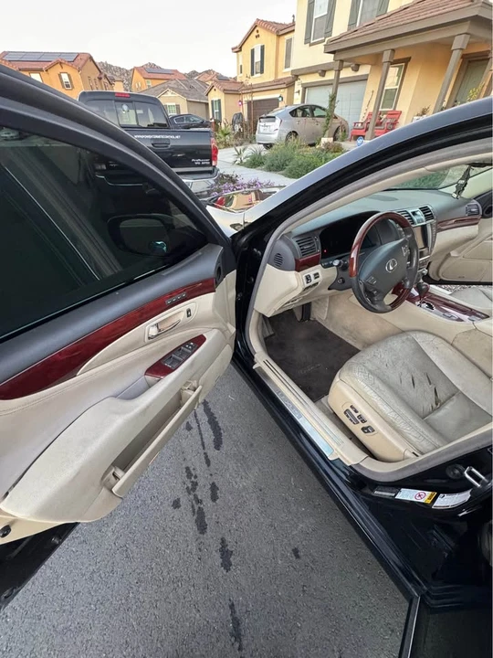 2011 Lexus LS 4th Gen - Image 12 of 18