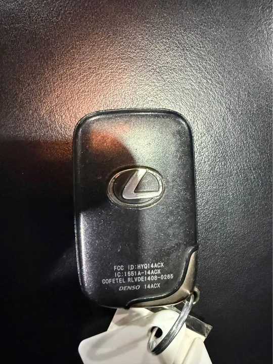 2011 Lexus LS 4th Gen - Image 9 of 16