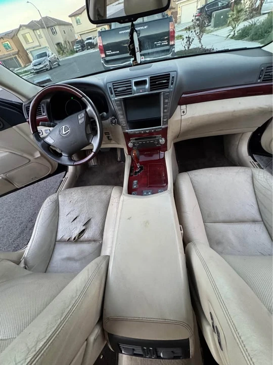 2011 Lexus LS 4th Gen - Image 5 of 18