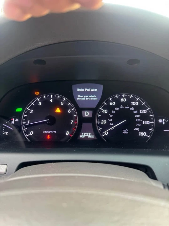 2011 Lexus LS 4th Gen - Image 18 of 18