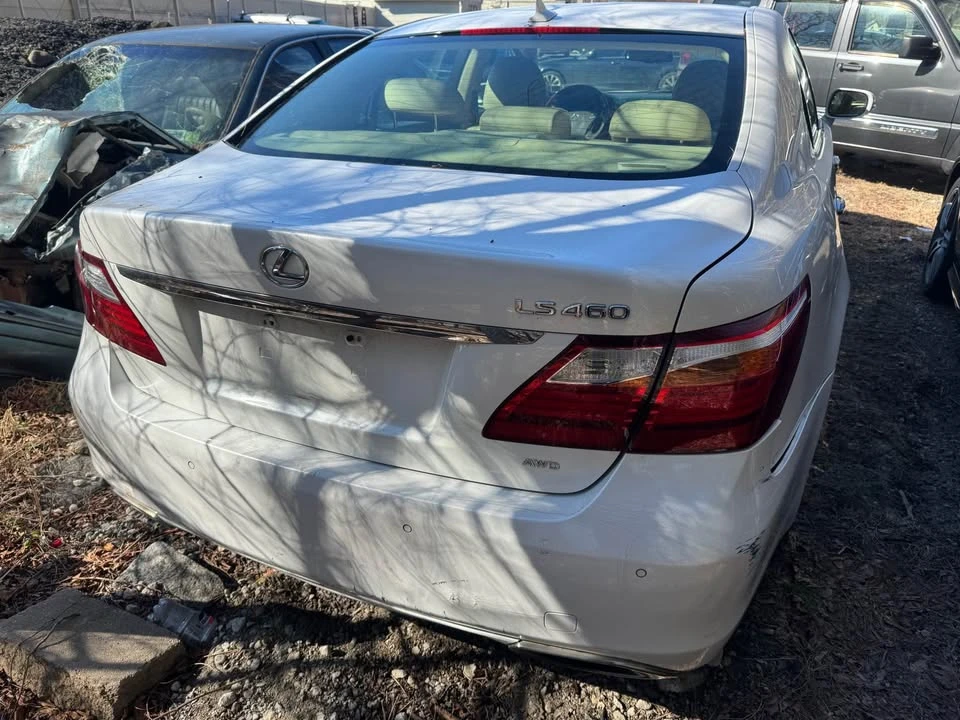 2011 Lexus LS 4th Gen - Image 4 of 5