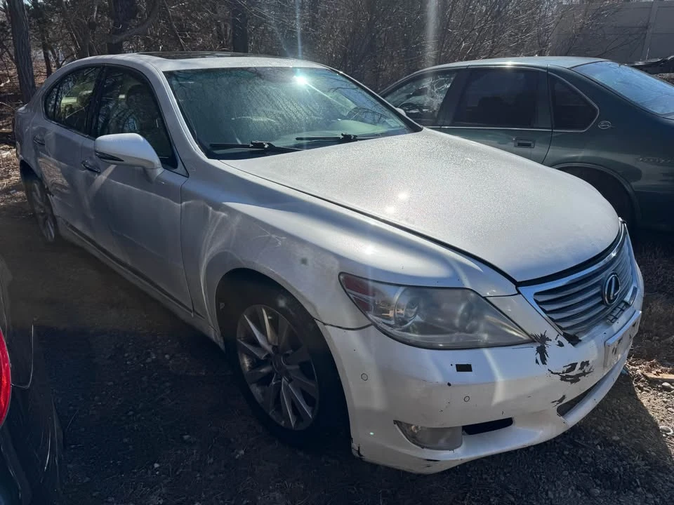 2011 Lexus LS 4th Gen - Image 3 of 5