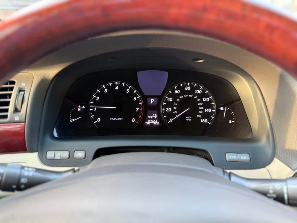 2011 Lexus LS 4th Gen - Image 14 of 20