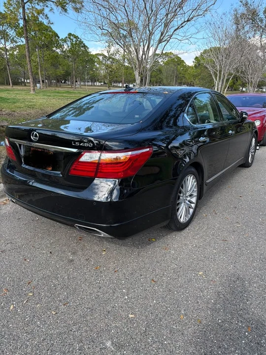 2011 Lexus LS 4th Gen - Image 4 of 12