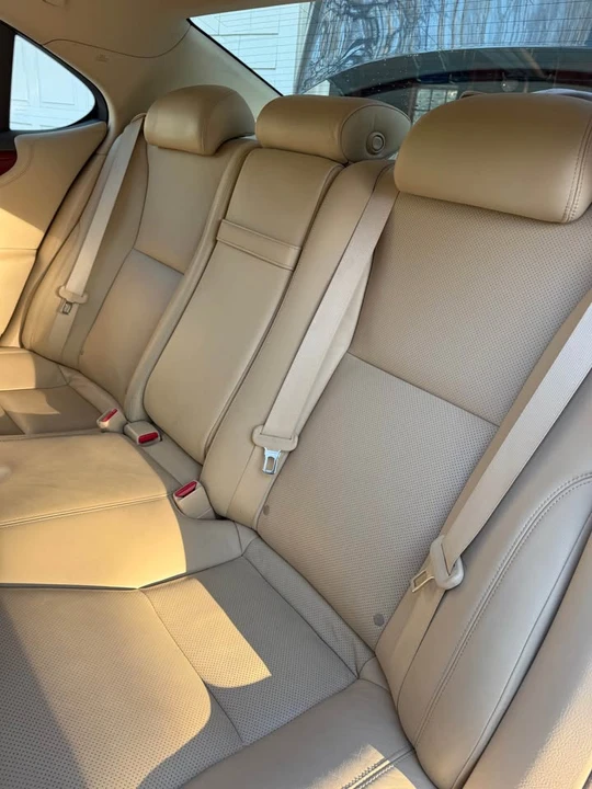 2011 Lexus LS 4th Gen - Image 17 of 20