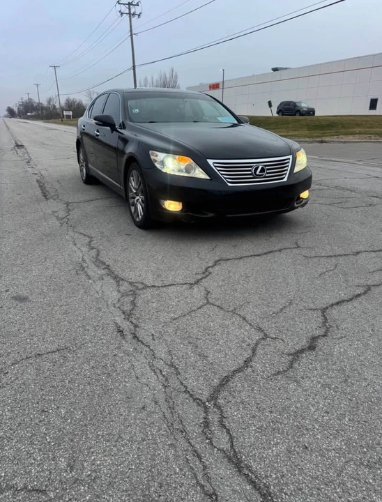 2011 Lexus LS 4th Gen - Image 2 of 5