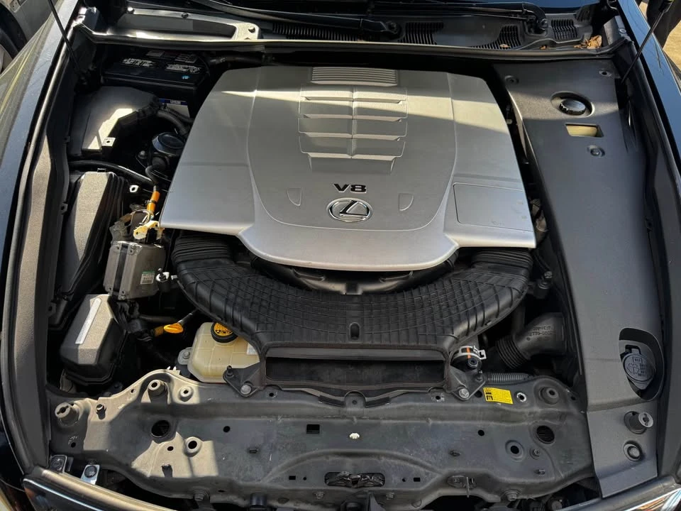 2011 Lexus LS 4th Gen - Image 11 of 12