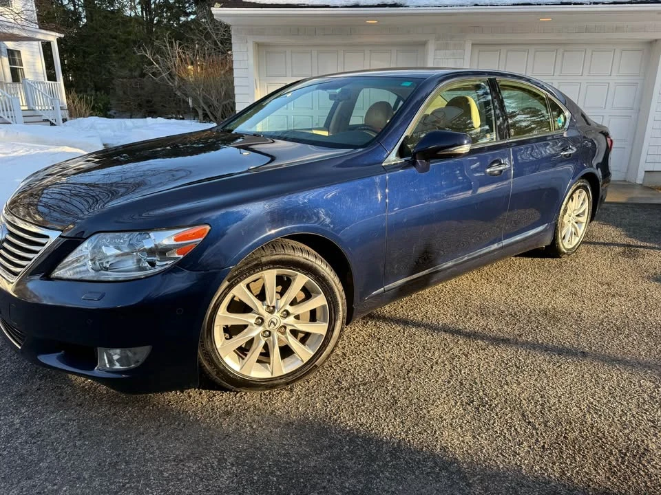 2011 Lexus LS 4th Gen - Image 8 of 20
