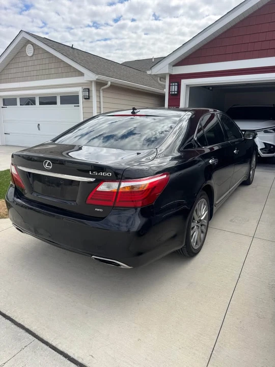 2011 Lexus LS 4th Gen - Image 2 of 10