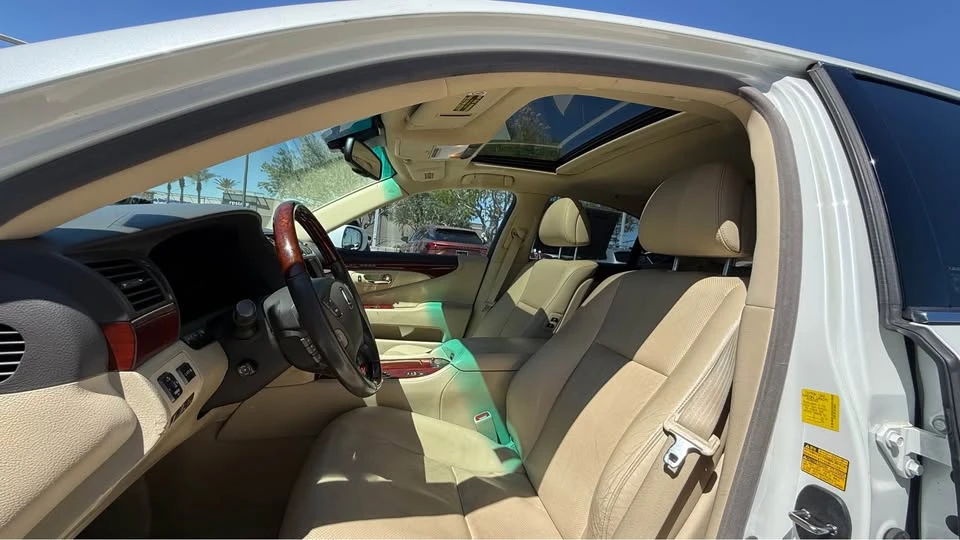 2011 Lexus LS 4th Gen - Image 10 of 13