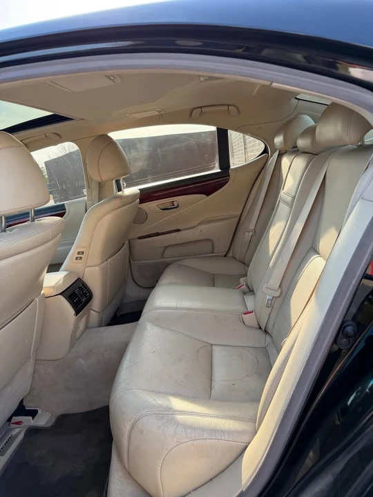 2011 Lexus LS 4th Gen - Image 8 of 14