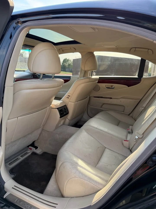 2011 Lexus LS 4th Gen - Image 5 of 14