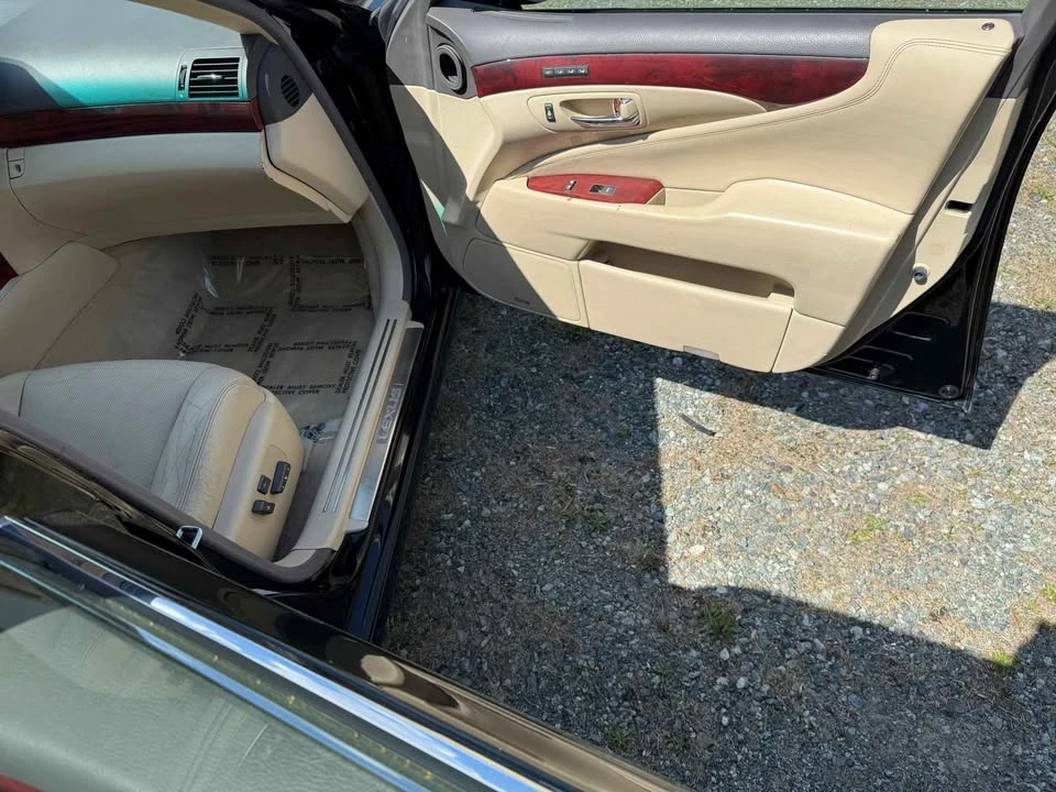 2011 Lexus LS 4th Gen - Image 10 of 19