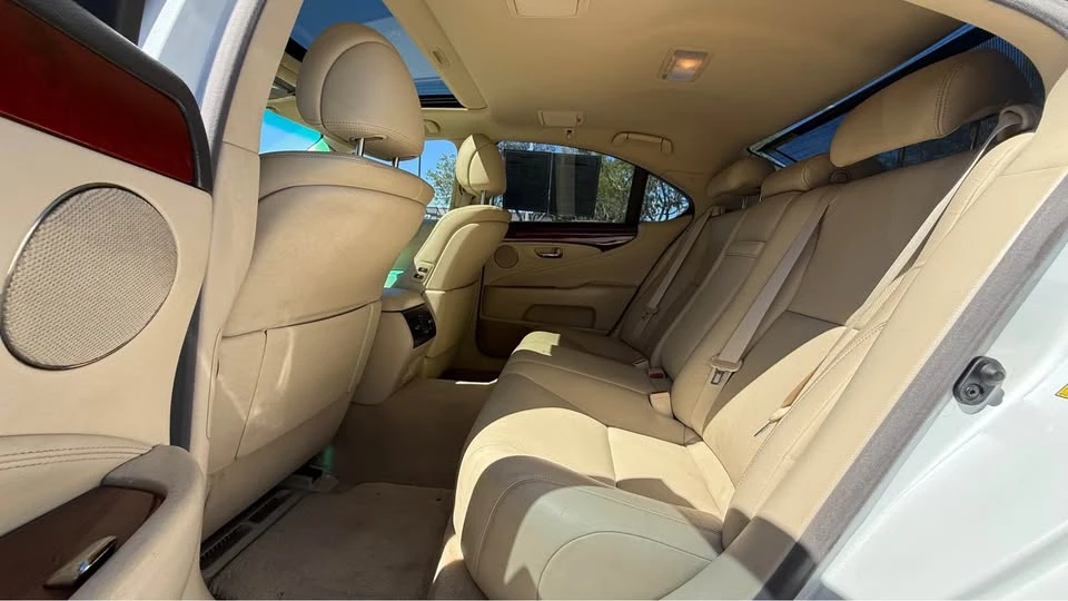 2011 Lexus LS 4th Gen - Image 12 of 13