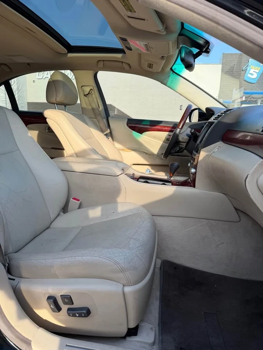 2011 Lexus LS 4th Gen - Image 11 of 14