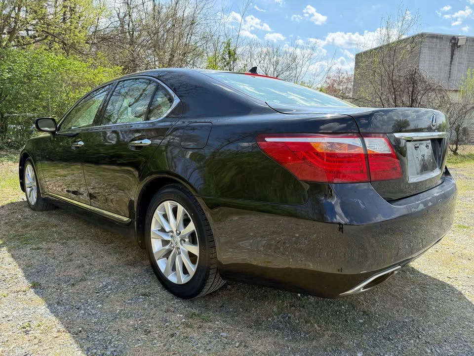 2011 Lexus LS 4th Gen - Image 13 of 18