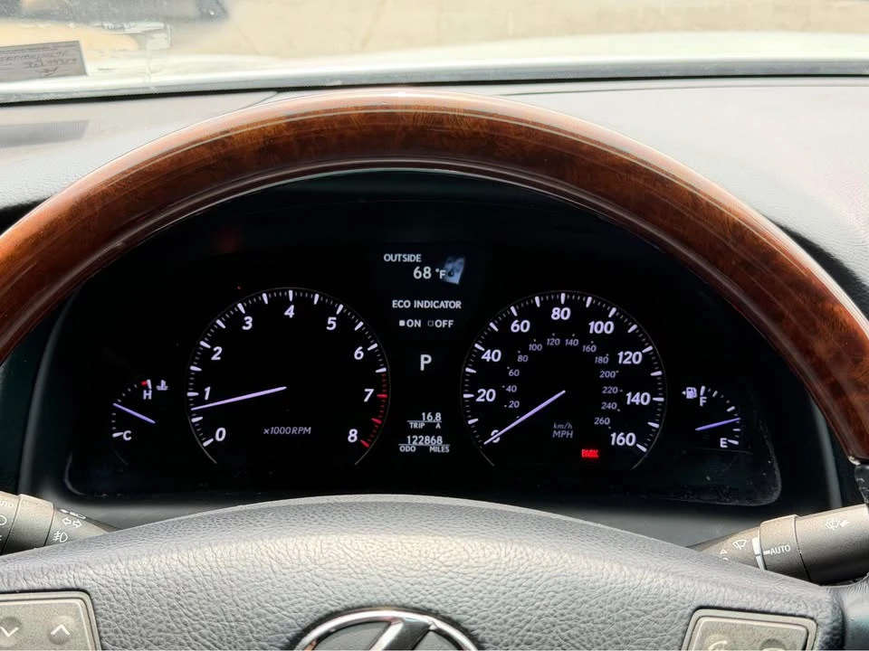 2011 Lexus LS 4th Gen - Image 11 of 20