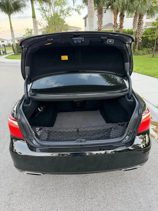 2011 Lexus LS 4th Gen - Image 12 of 20