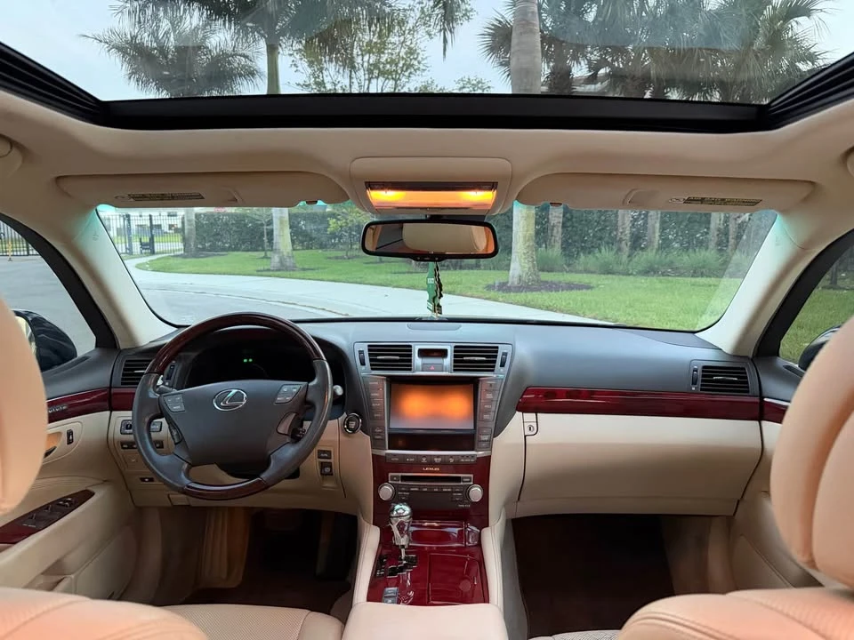 2011 Lexus LS 4th Gen - Image 3 of 20