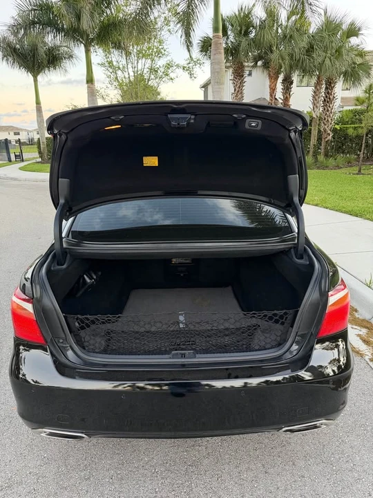 2011 Lexus LS 4th Gen - Image 5 of 20