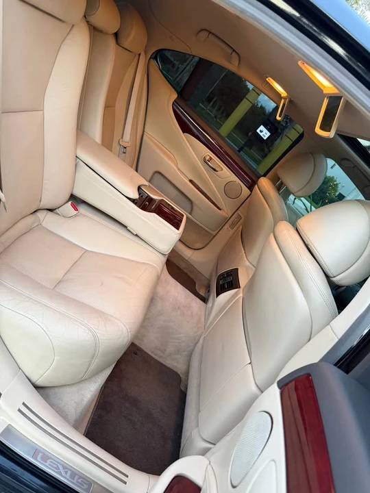 2011 Lexus LS 4th Gen - Image 13 of 20