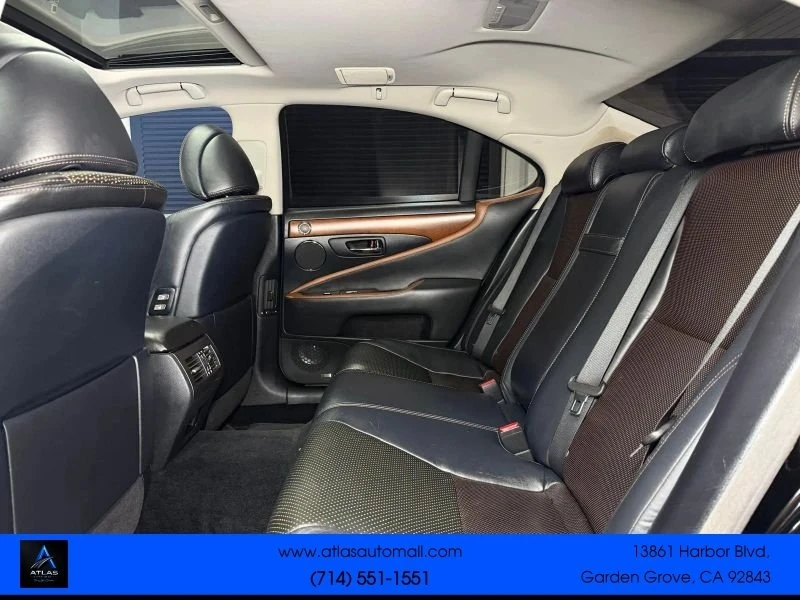 2011 Lexus LS 4th Gen - Image 18 of 19