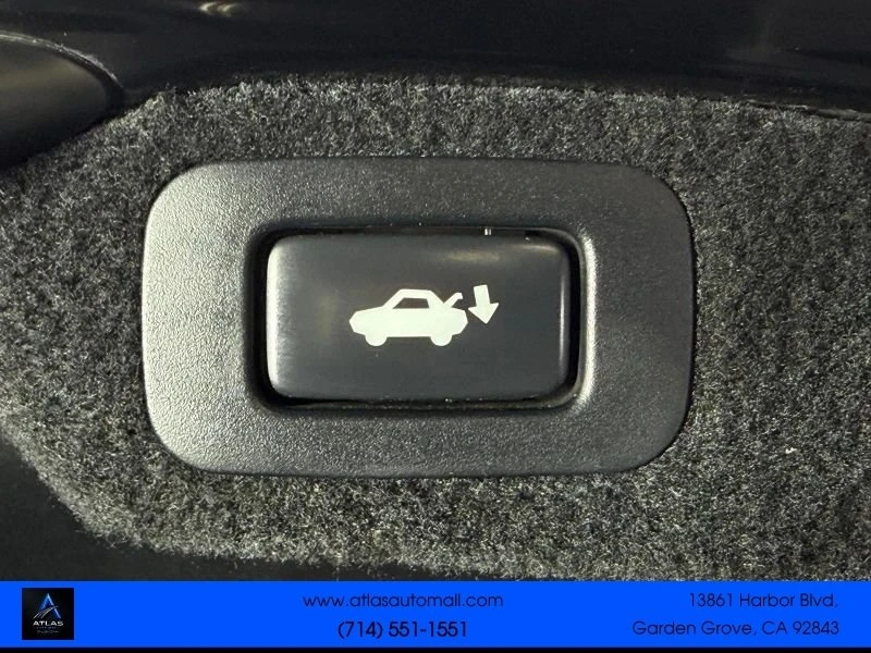 2011 Lexus LS 4th Gen - Image 14 of 19