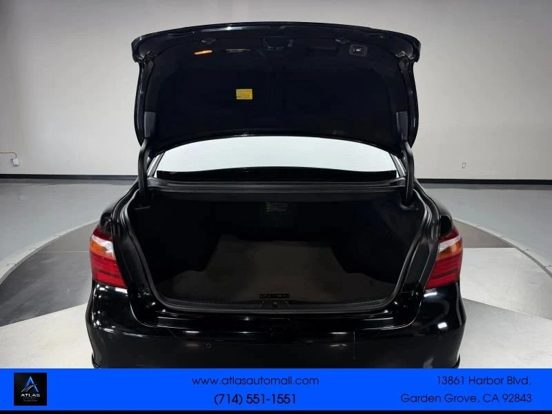 2011 Lexus LS 4th Gen - Image 12 of 19