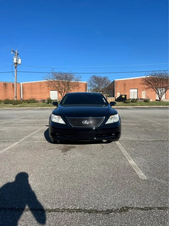 2011 Lexus LS 4th Gen - Image 8 of 17