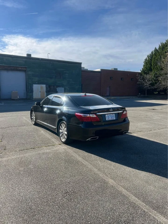 2011 Lexus LS 4th Gen - Image 3 of 17