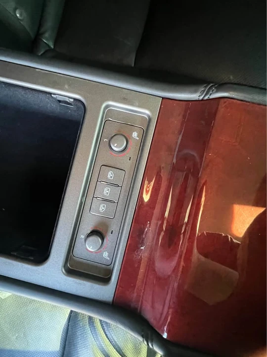 2011 Lexus LS 4th Gen - Image 12 of 17