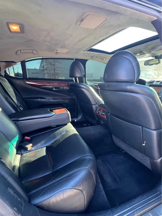 2011 Lexus LS 4th Gen - Image 11 of 17