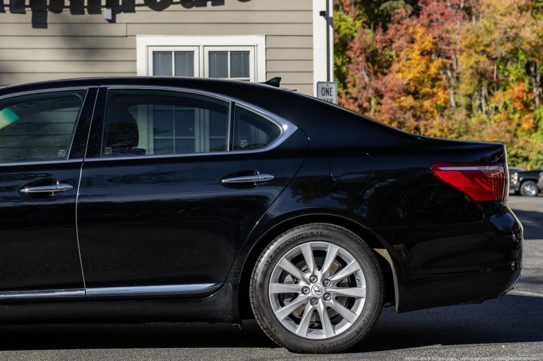 2011 Lexus LS 4th Gen - Image 15 of 21