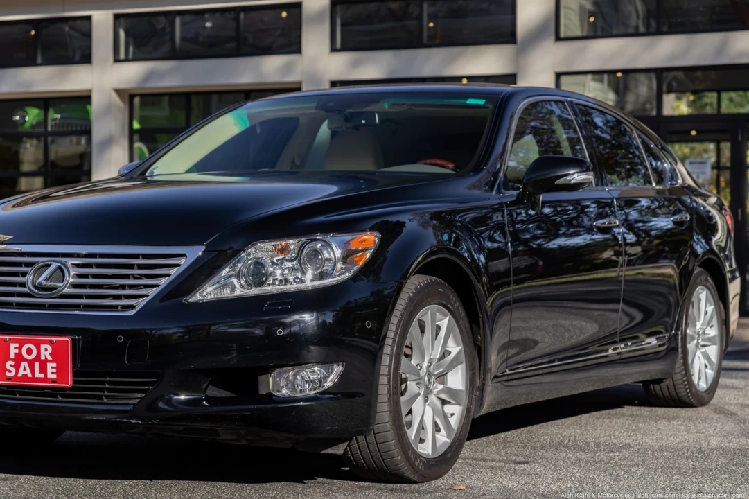 2011 Lexus LS 4th Gen - Image 19 of 21