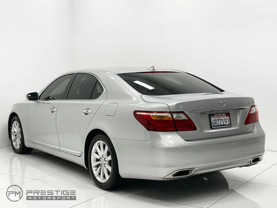 2011 Lexus LS 4th Gen - Image 8 of 21