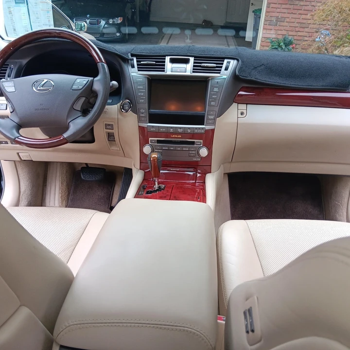 2011 Lexus LS 4th Gen - Image 12 of 20