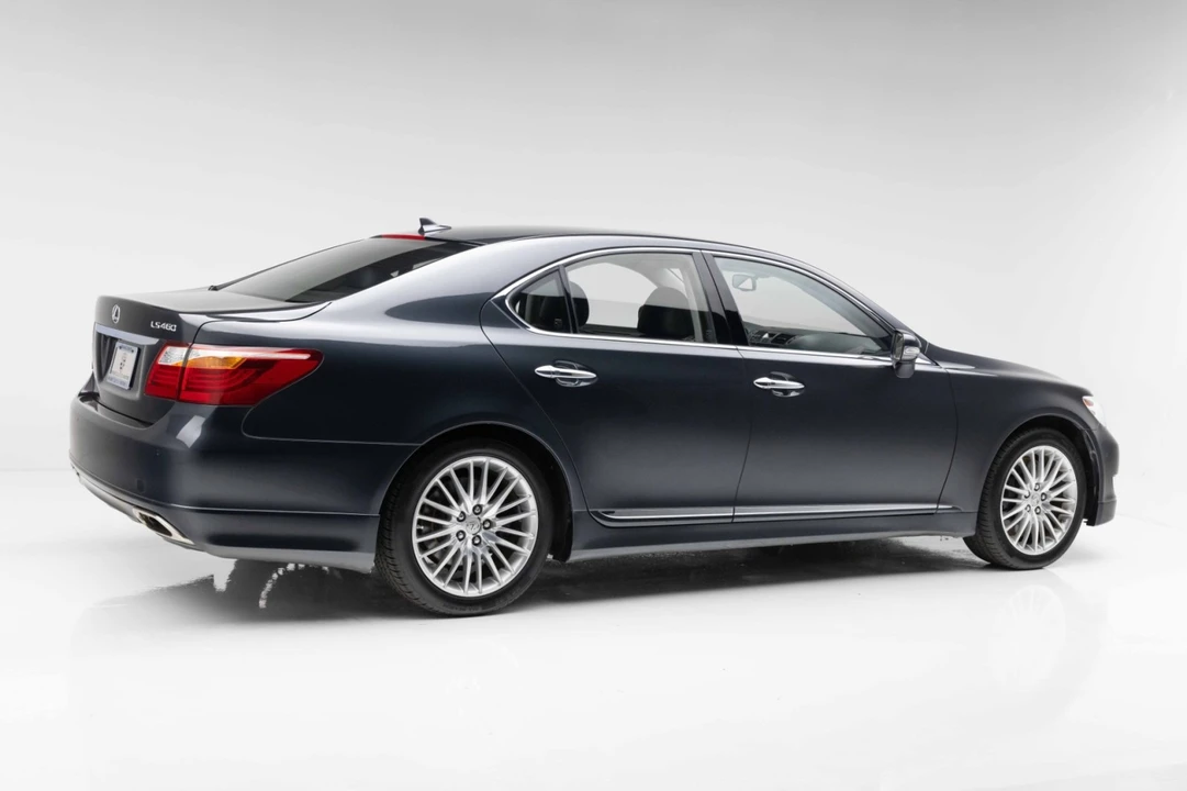 2011 Lexus LS 4th Gen - Image 17 of 31