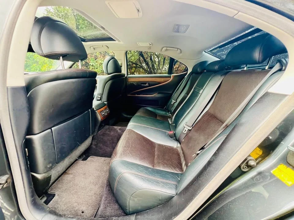 2011 Lexus LS 4th Gen - Image 14 of 20