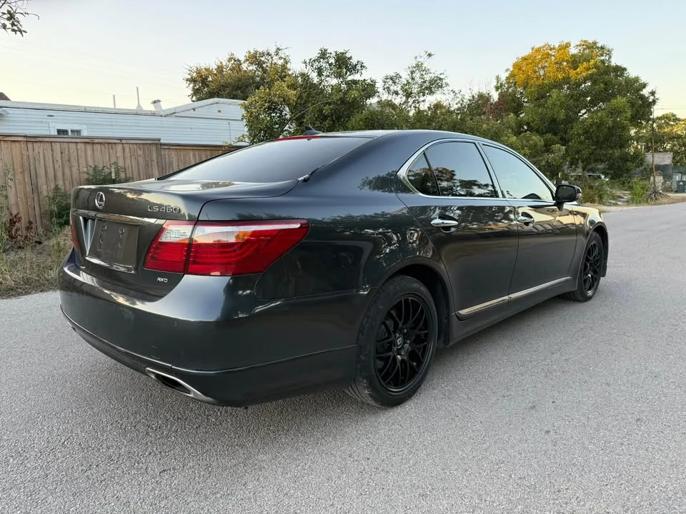 2011 Lexus LS 4th Gen - Image 19 of 20