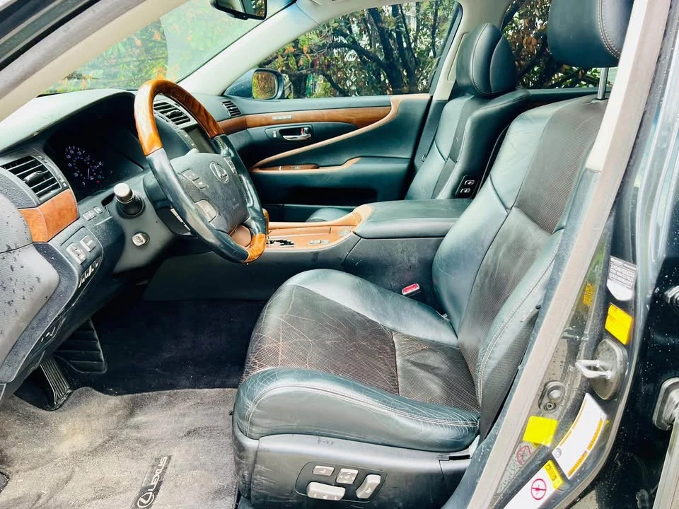 2011 Lexus LS 4th Gen - Image 8 of 20