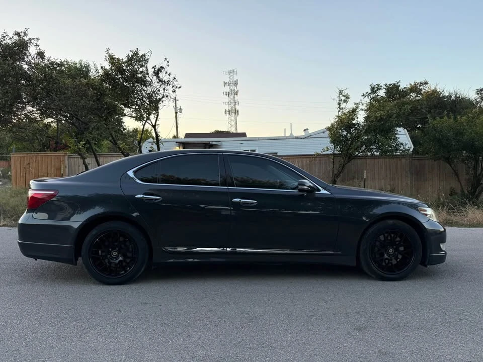 2011 Lexus LS 4th Gen - Image 18 of 20