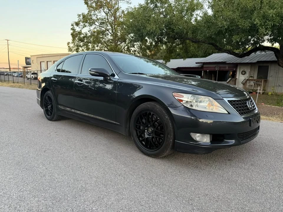2011 Lexus LS 4th Gen - Image 2 of 20