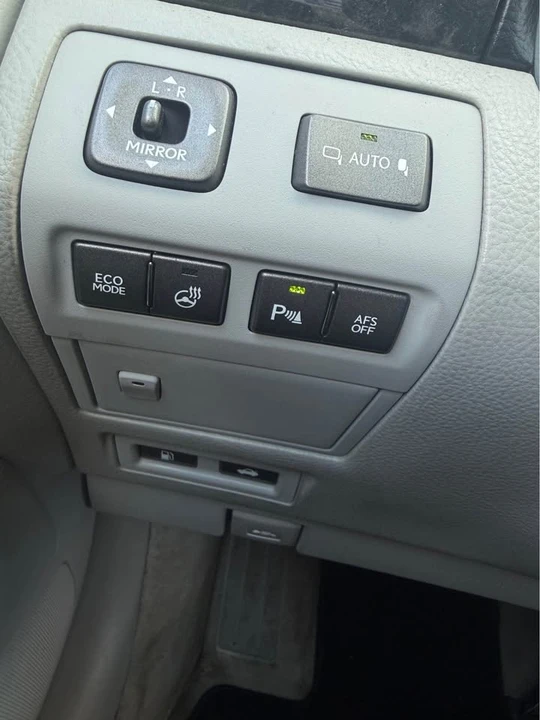 2011 Lexus LS 4th Gen - Image 11 of 11