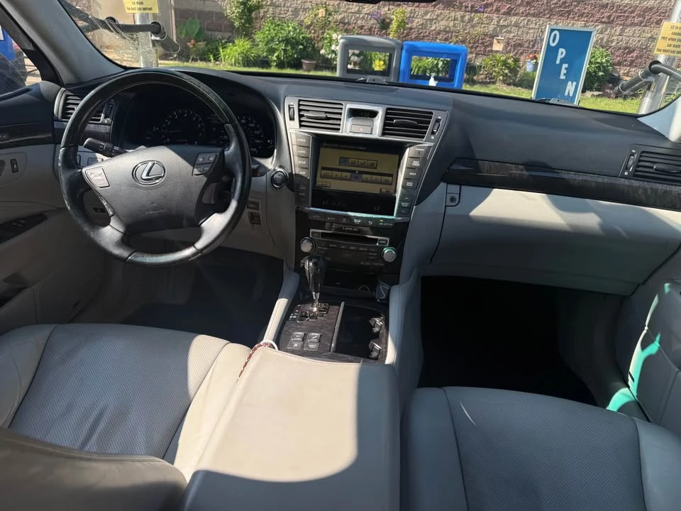 2011 Lexus LS 4th Gen - Image 3 of 11