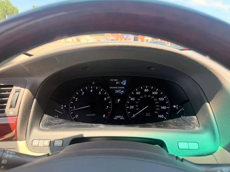 2011 Lexus LS 4th Gen - Image 18 of 20