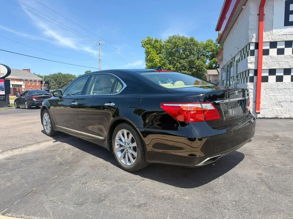 2011 Lexus LS 4th Gen - Image 3 of 20