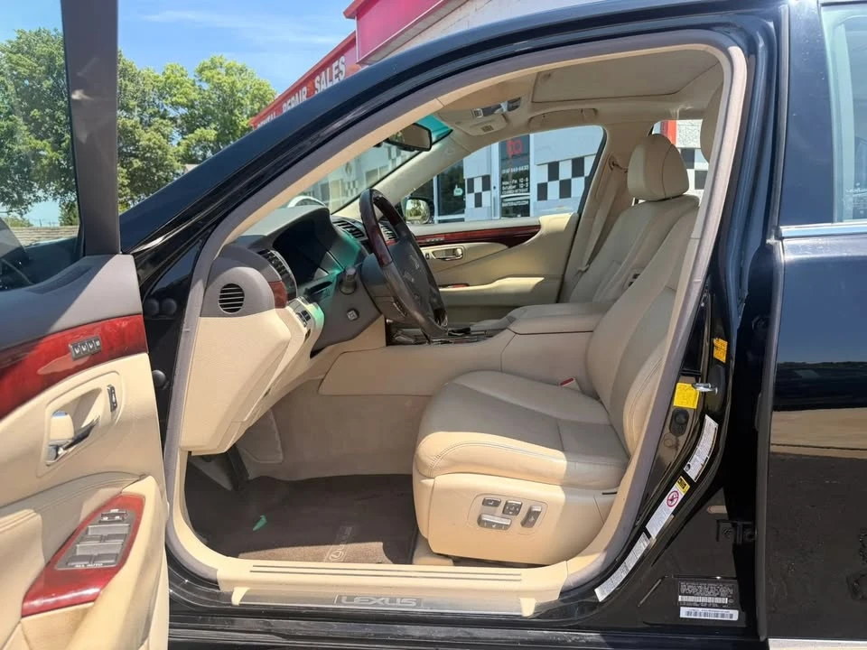 2011 Lexus LS 4th Gen - Image 11 of 20